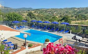 Serra Marina Rooms And Apartments