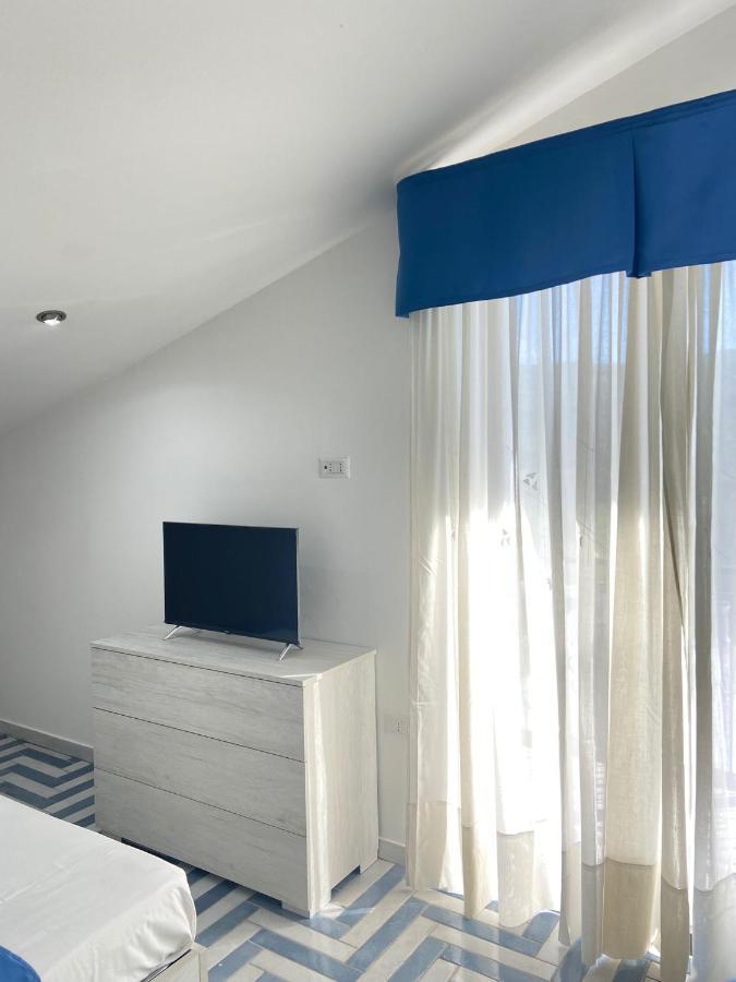 Serra Marina Rooms And Apartments Santa Maria di Castellabate Esterno foto