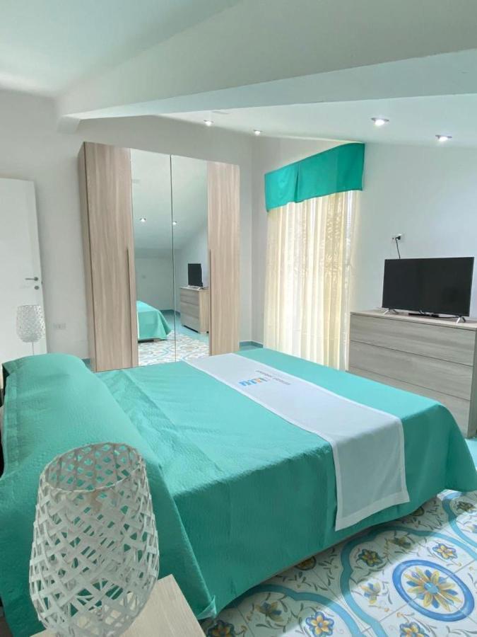 Serra Marina Rooms And Apartments Santa Maria di Castellabate Esterno foto