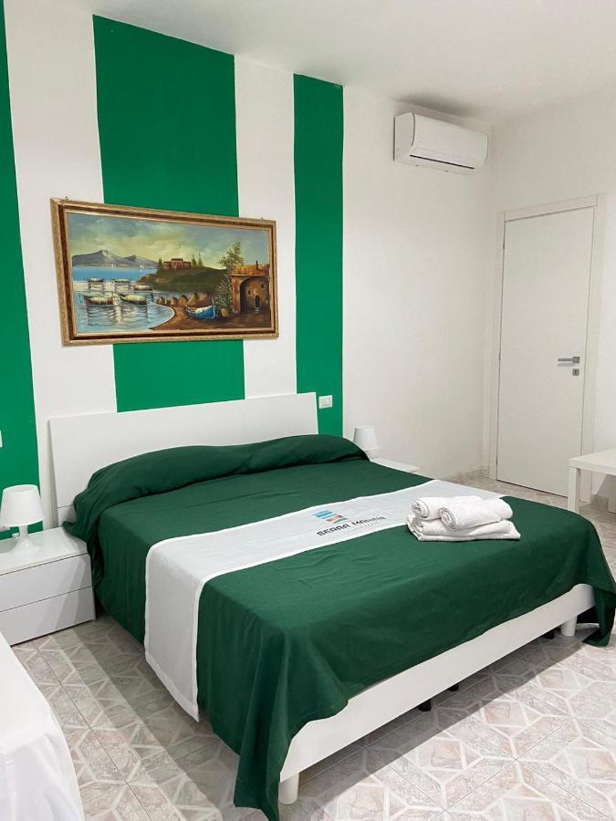 Serra Marina Rooms And Apartments Santa Maria di Castellabate Esterno foto